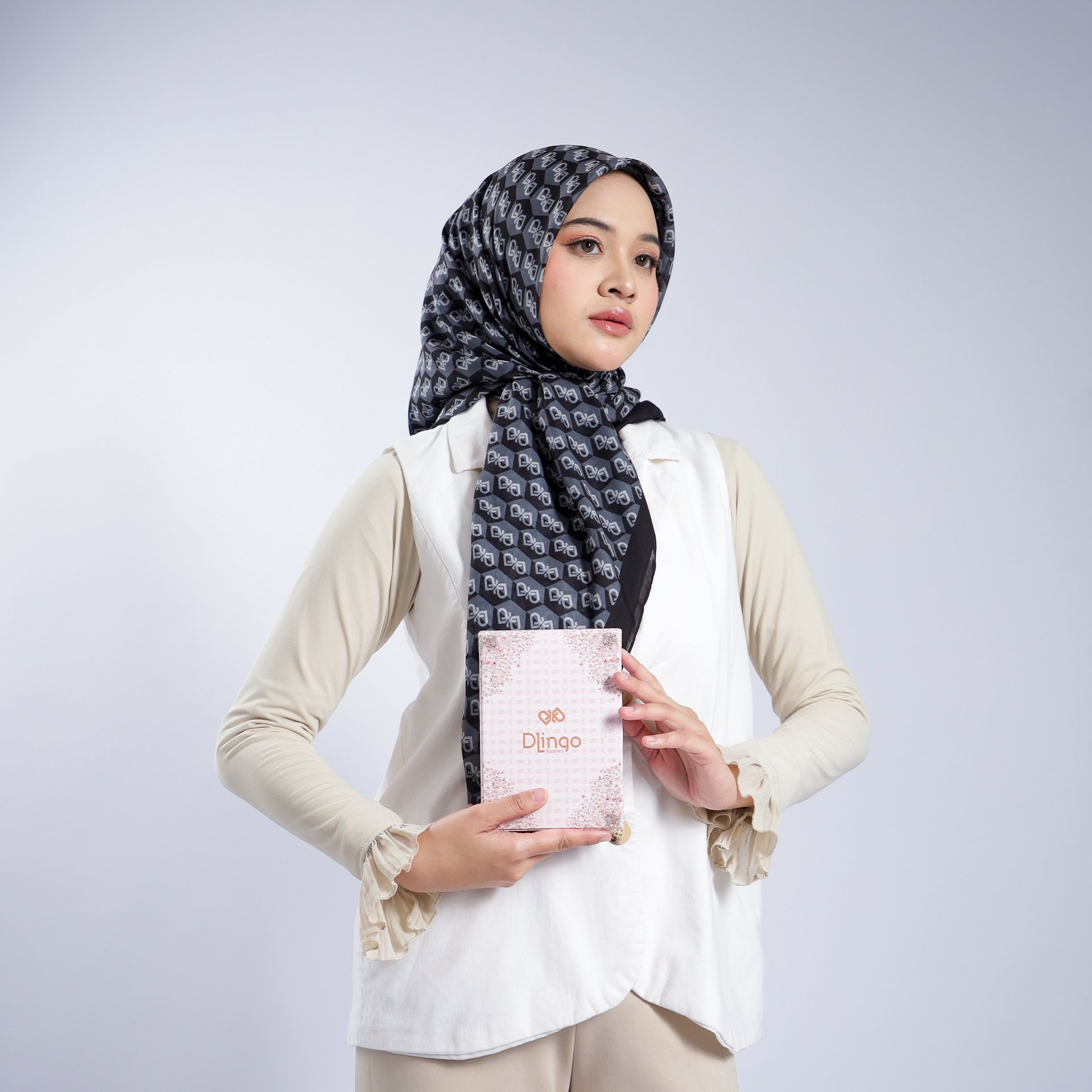 Dlingoscarves